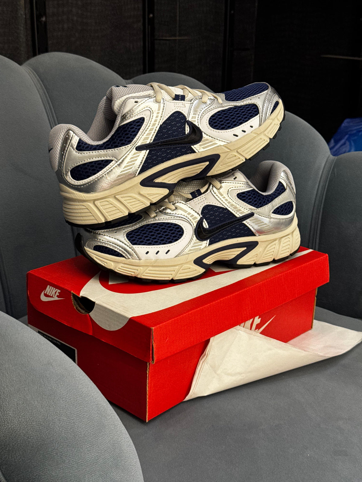 NIKE VOMERO 5 RUNNER BLUE