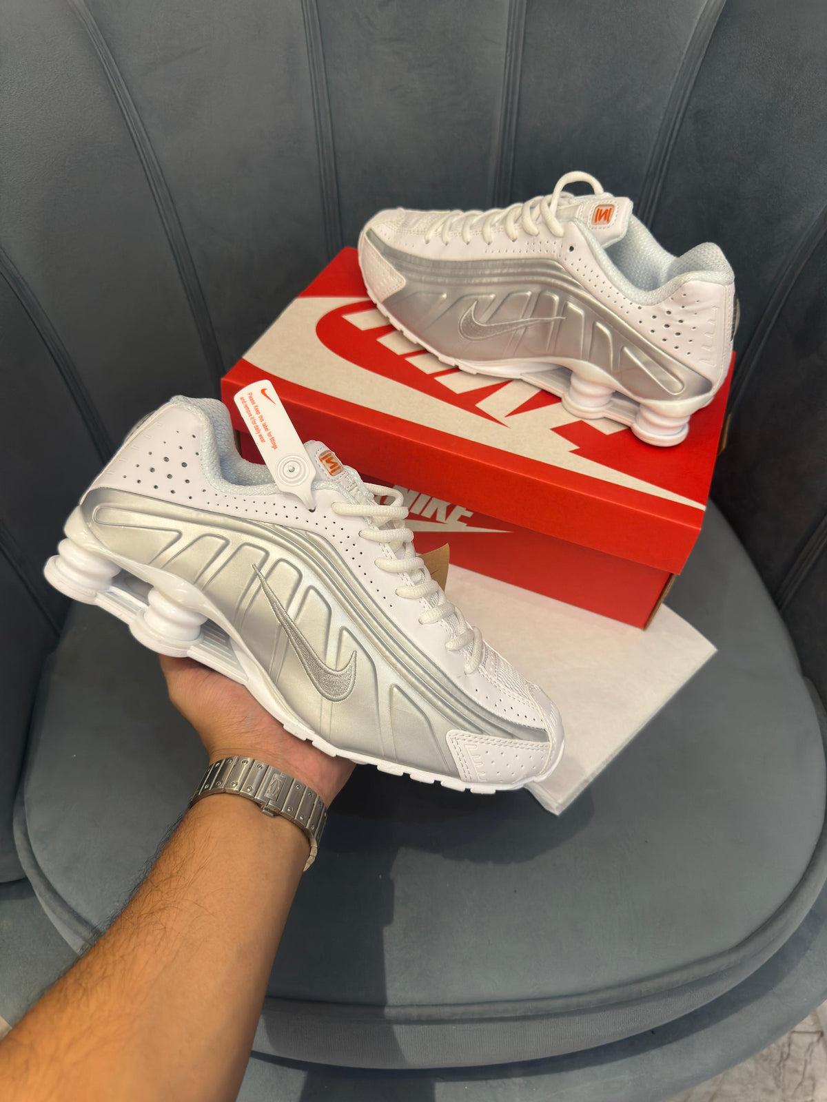 NIKE SHOX SILVER WHITE SILVER