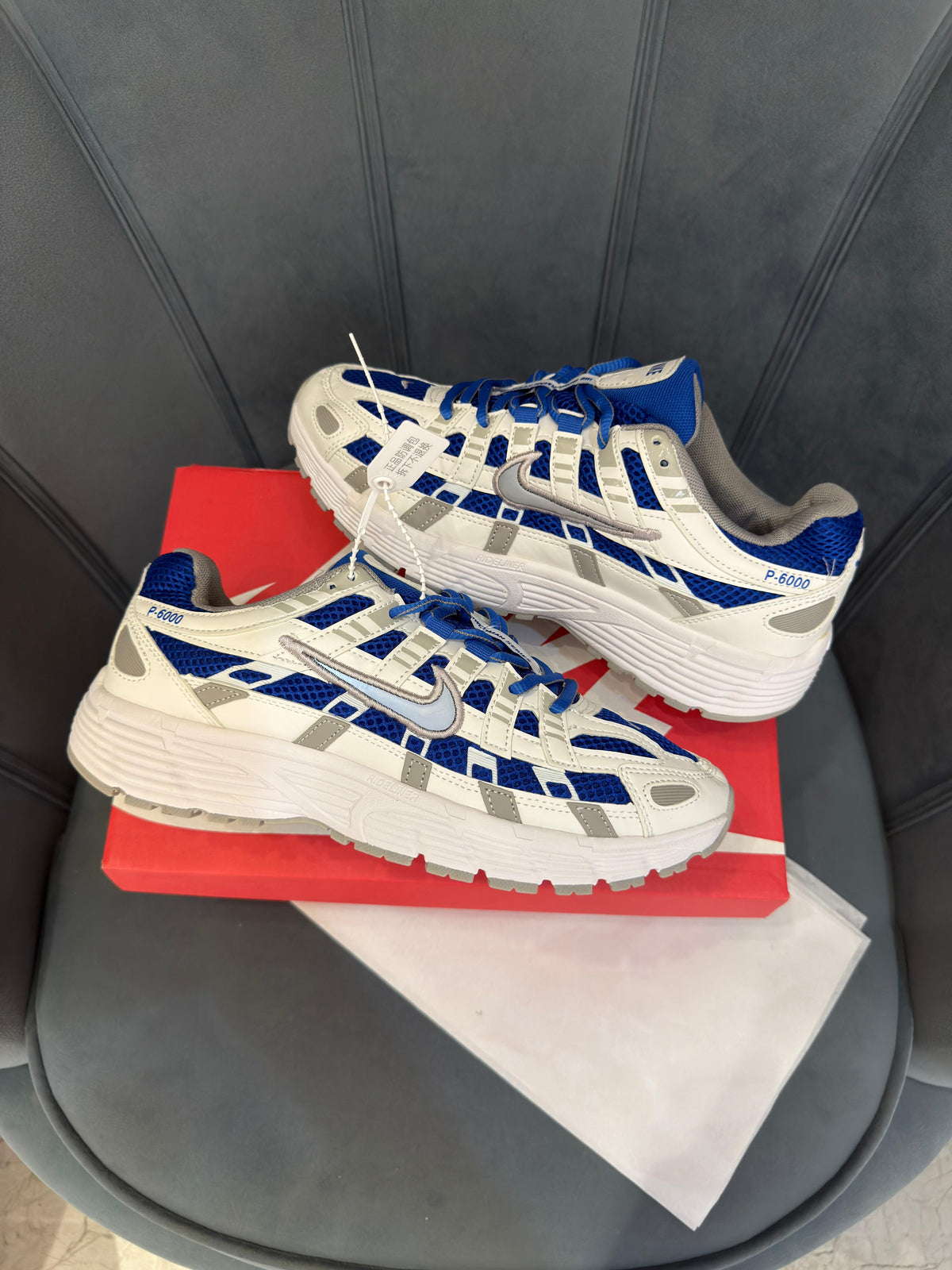 NIKE P-6000 TRAINER METALLIC ROYAL BLUE WHITE