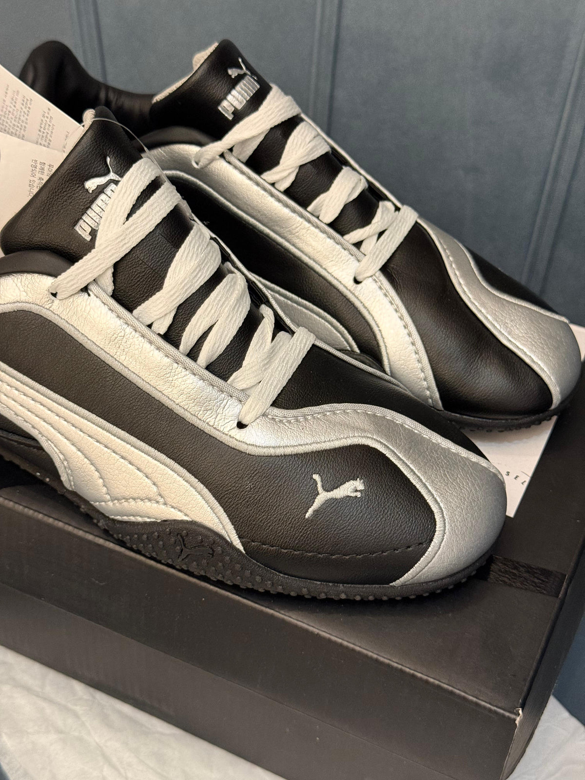PUMA BLELLA V2 LEATHER BLACK/SILVER