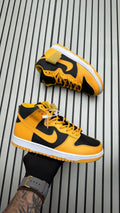 NIKE SB DUNK MID