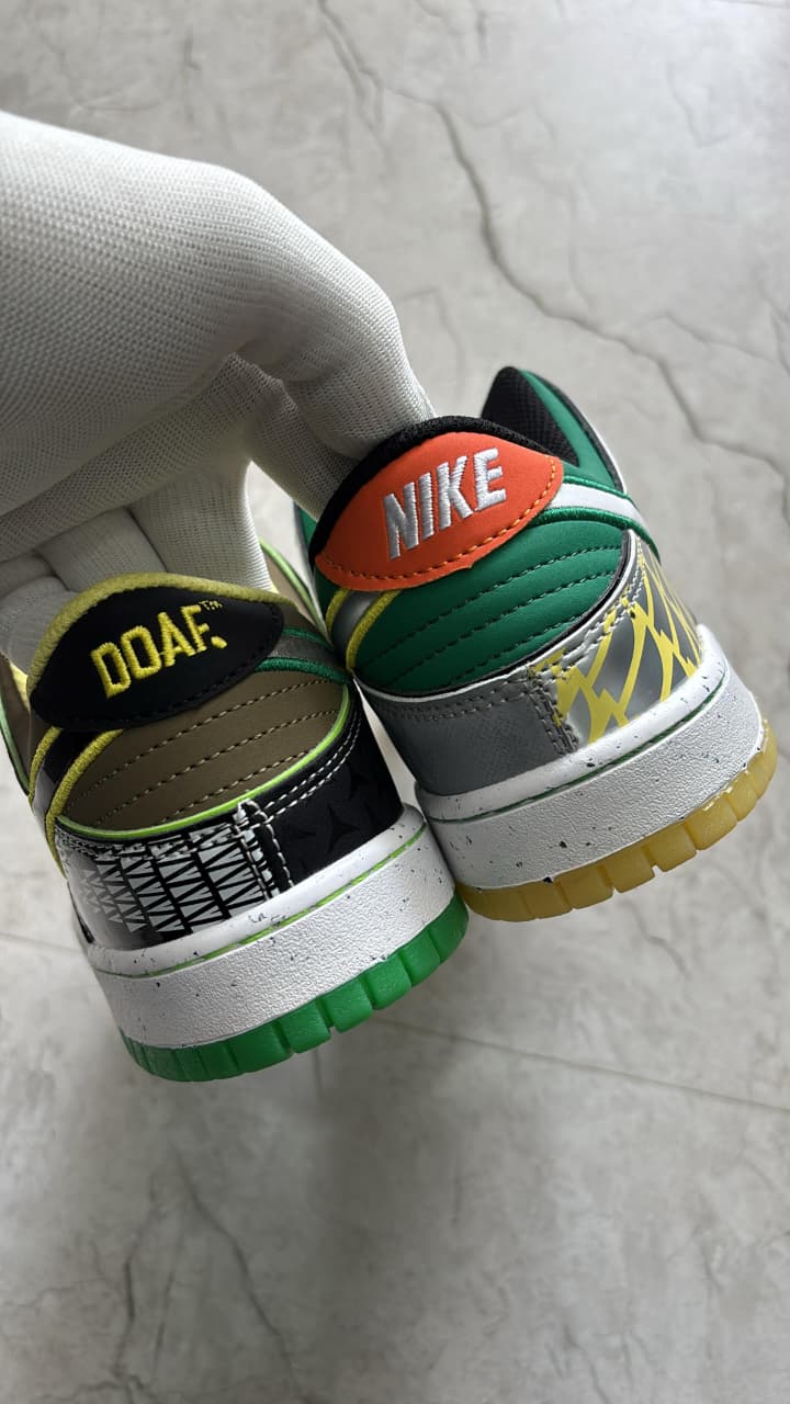NIKE SB DUNK LOW WHAT THE DUCK AWAY UNIVERSITY OF OREGON