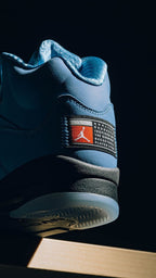 AIR JORDAN RETRO 5 UNC