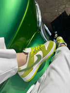 NIKE SB DUNK GREEN APPLE
