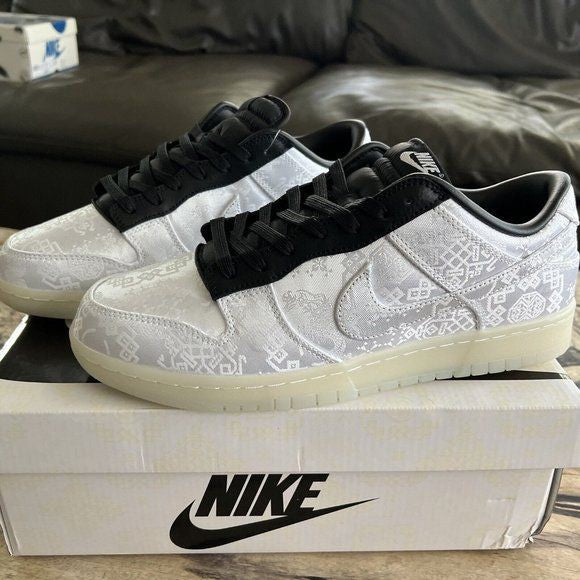 NIKE SB DUNK LOW X CLOT FRAGMENT