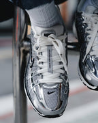 NIKE P 6000 METALLIC SILVER