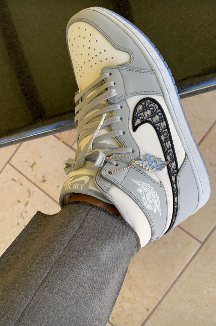 AIR JORDAN 1 HIGH DIOR