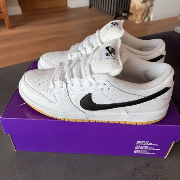 NIKE SB DUNK LOW WHITE GUM