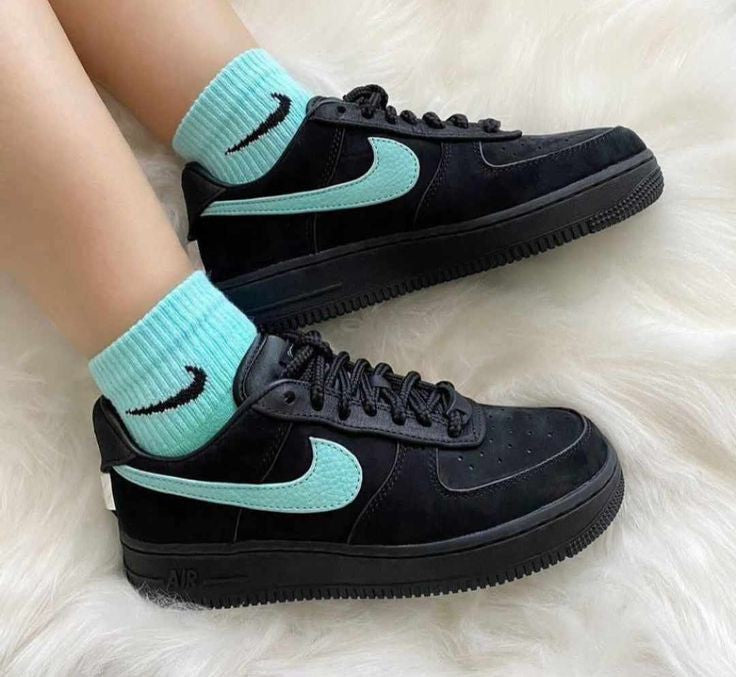NIKE AIRFORCE 1 LOW X TIFFANY.CO   U.A