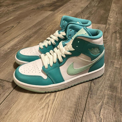 AIR JORDAN 1 MID MARINE GREEN