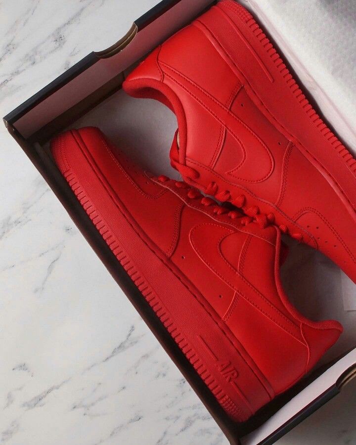 NIKE AIRFORCE 1 FULL RED