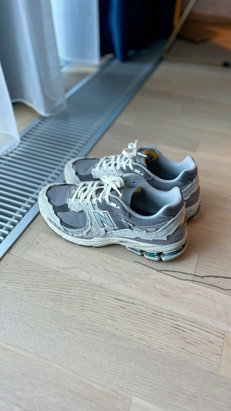 NEW BALANCE 2002R RAIN CLOUD