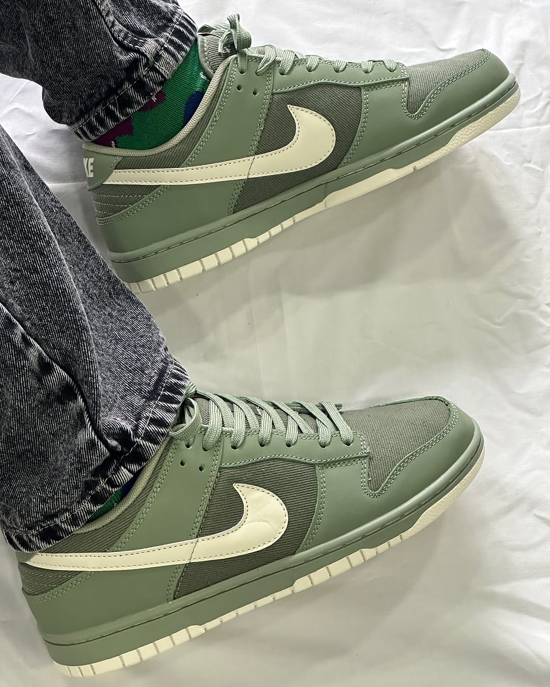 NIKE SB DUNK OIL GREEN AURA