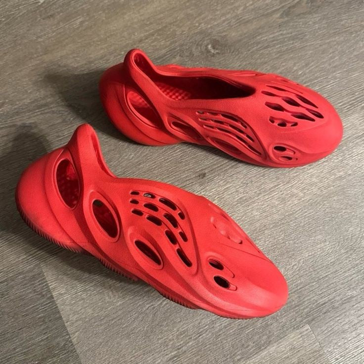 ADIDAS YEEZY FOAM RUNNER VERMILLION