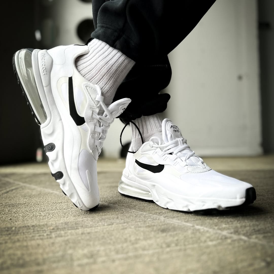 NIKE AIRMAX 270 REACT WHITE