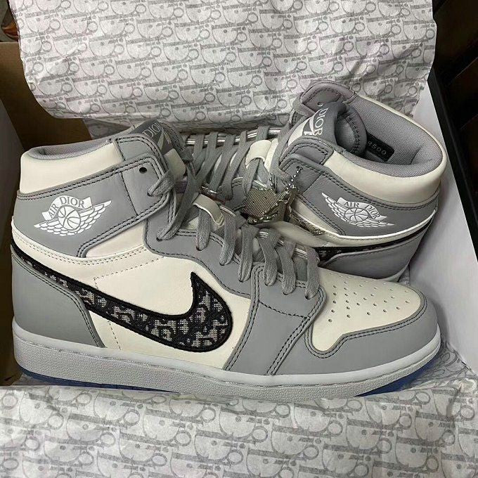 AIR JORDAN 1 HIGH DIOR