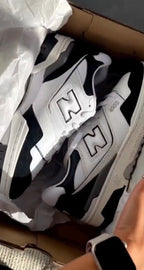 NEW BALANCE  550 RAIN CLOUD WHITE / BLACK