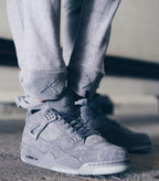 AIR JORDAN 4 RETRO X KAWS 'COOL GREY'