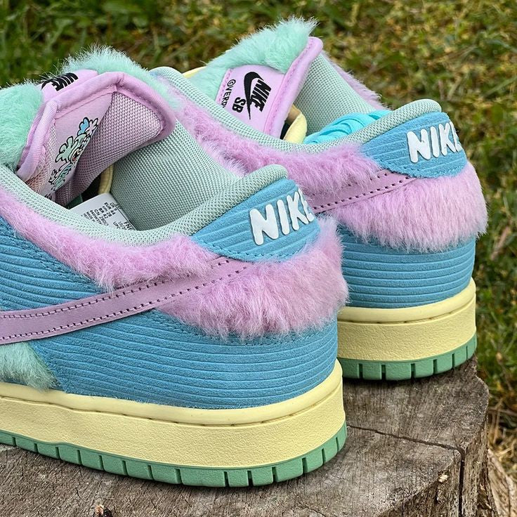 NIKE SB DUNK LOW X VERDY VISTY