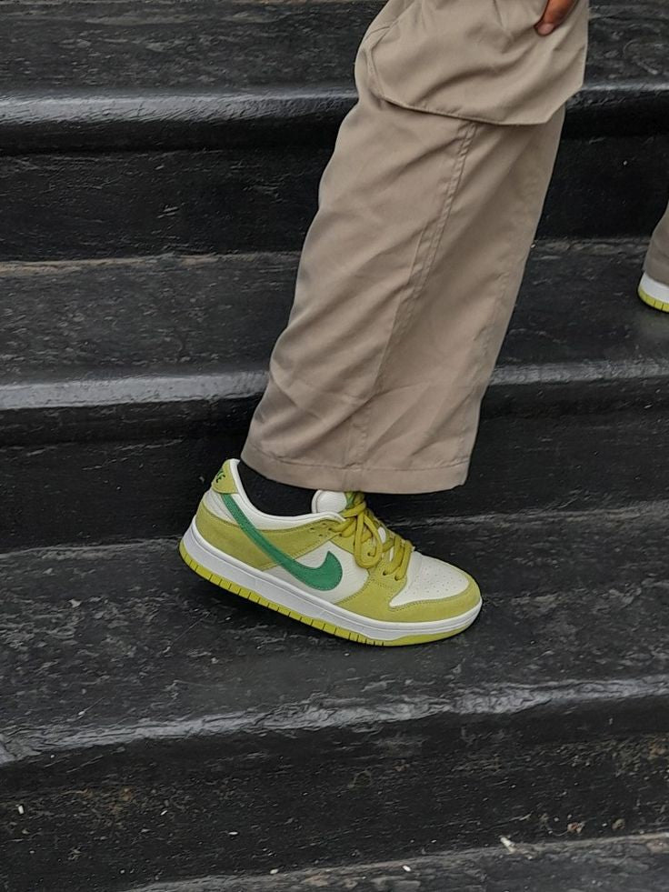 NIKE SB DUNK GREEN APPLE