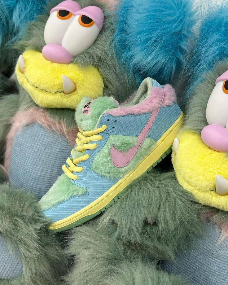 NIKE SB DUNK LOW X VERDY VISTY