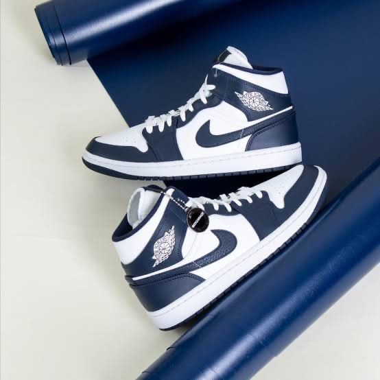 AIR JORDAN 1 RETRO HIGH MID OBSIDIAN BLUE
