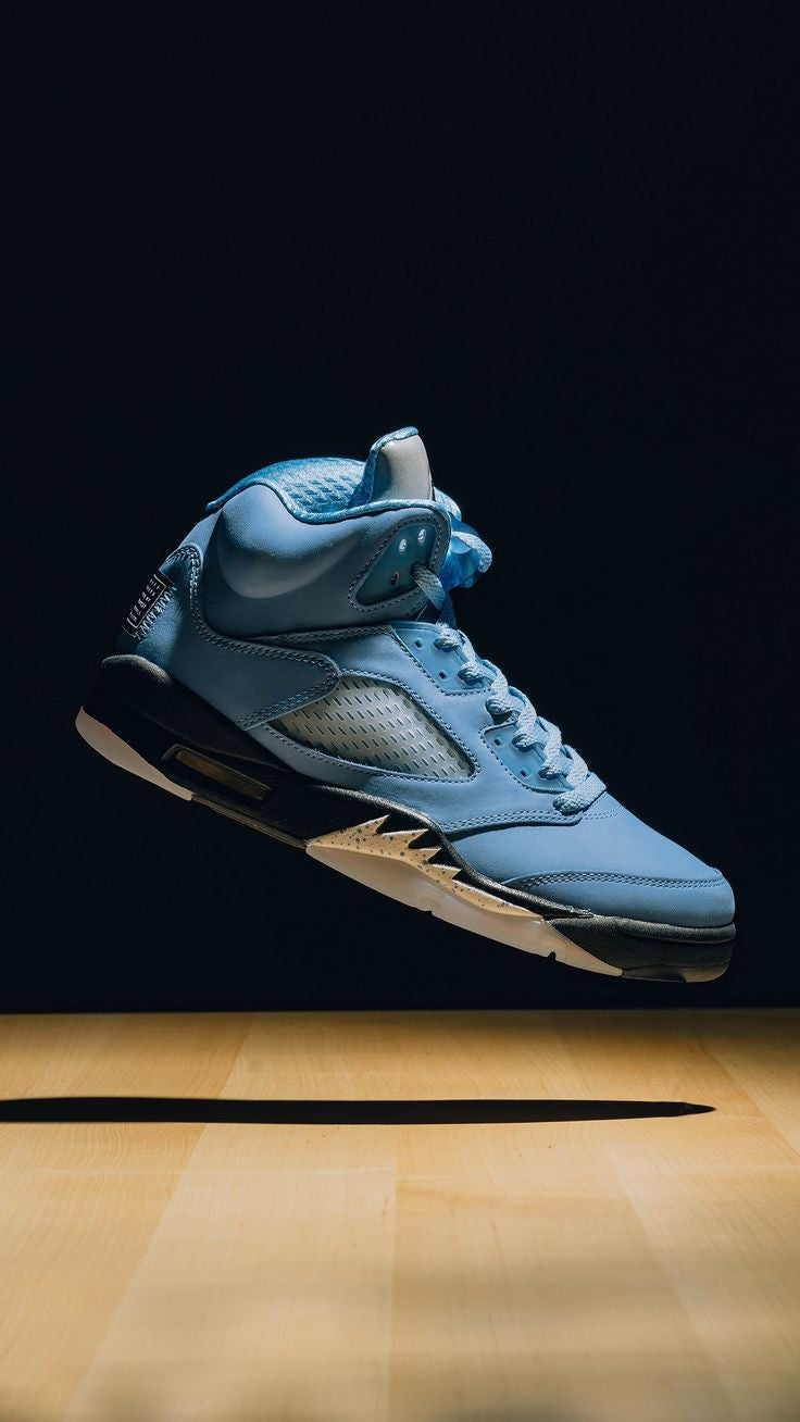 AIR JORDAN RETRO 5 UNC