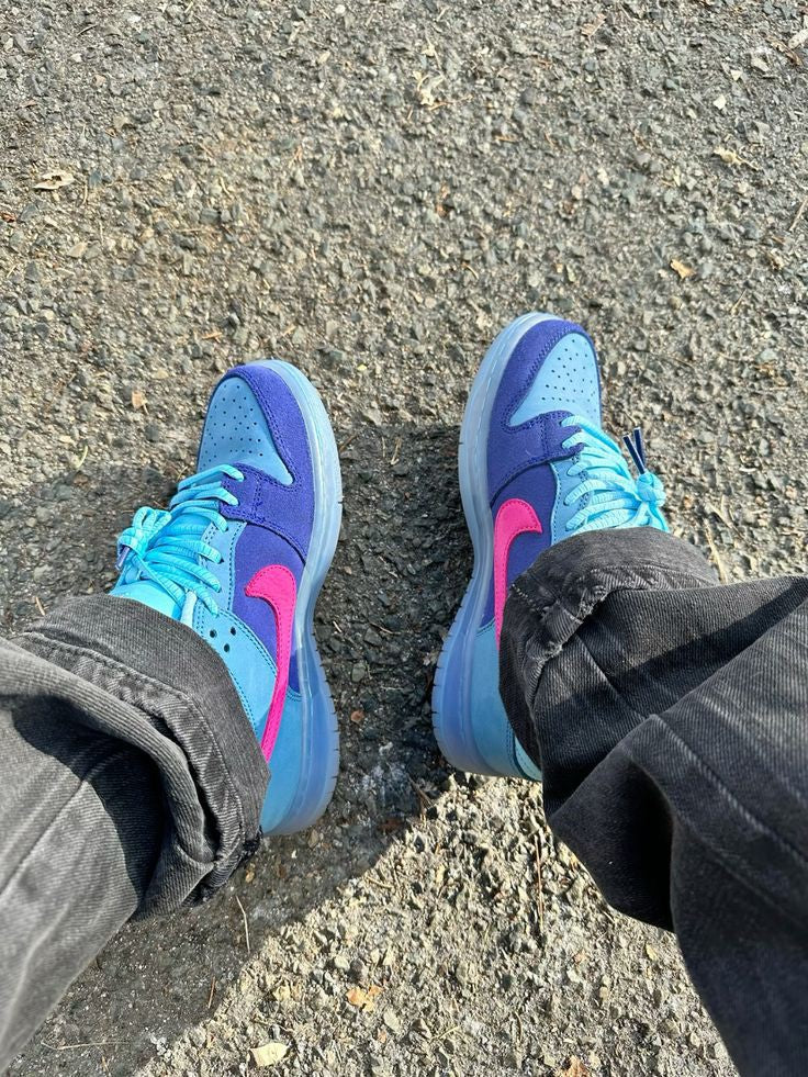 NIKE SB DUNK X RUN THE JEWELS