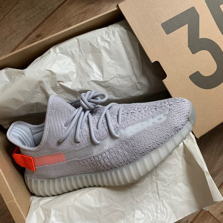 ADIDAS YEEZY BOOST 350 TAIL LIGHT