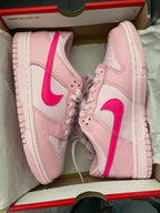 NIKE DUNK LOW TRIPPLE PINK