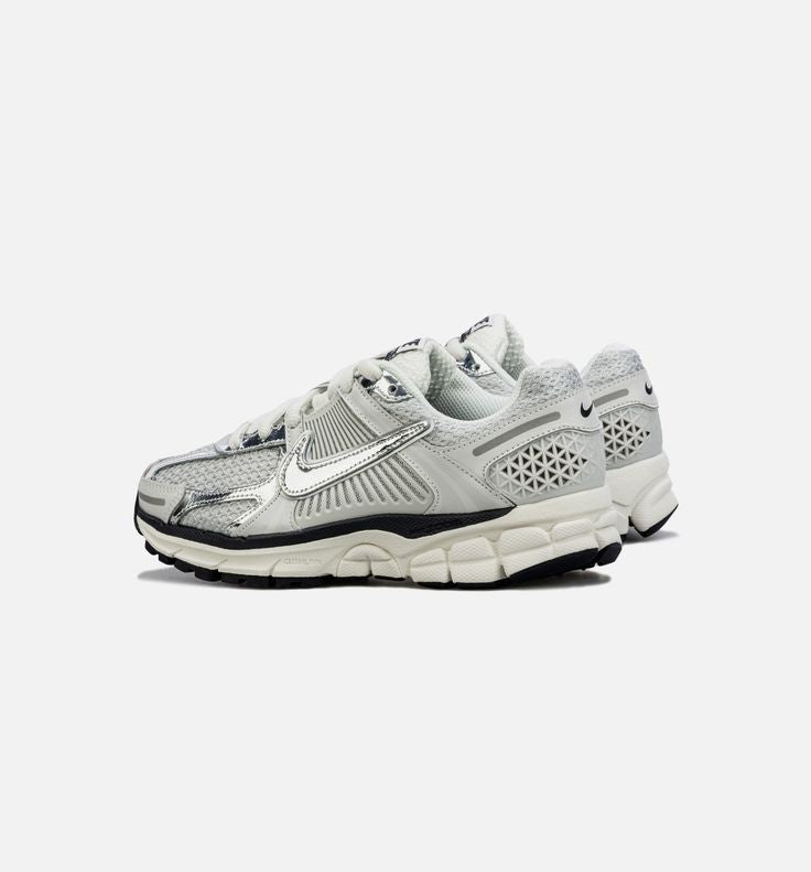 NIKE VOMERO 5 PHOTON DUST