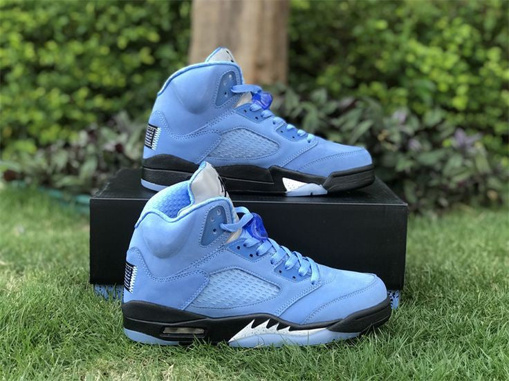 AIR JORDAN RETRO 5 UNC