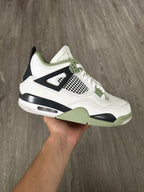 JORDAN RETRO 4 SEAFOAM GREEN