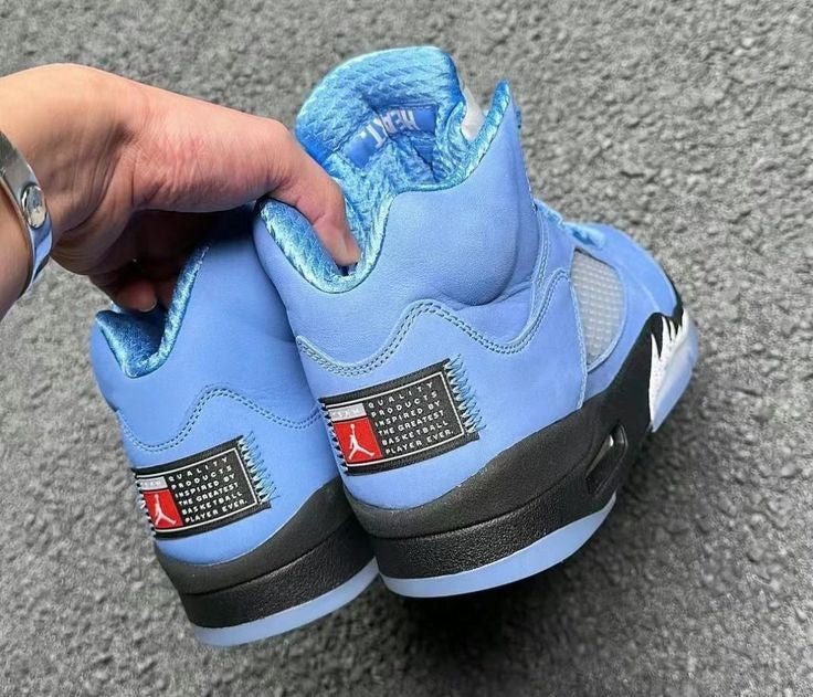 AIR JORDAN RETRO 5 UNC