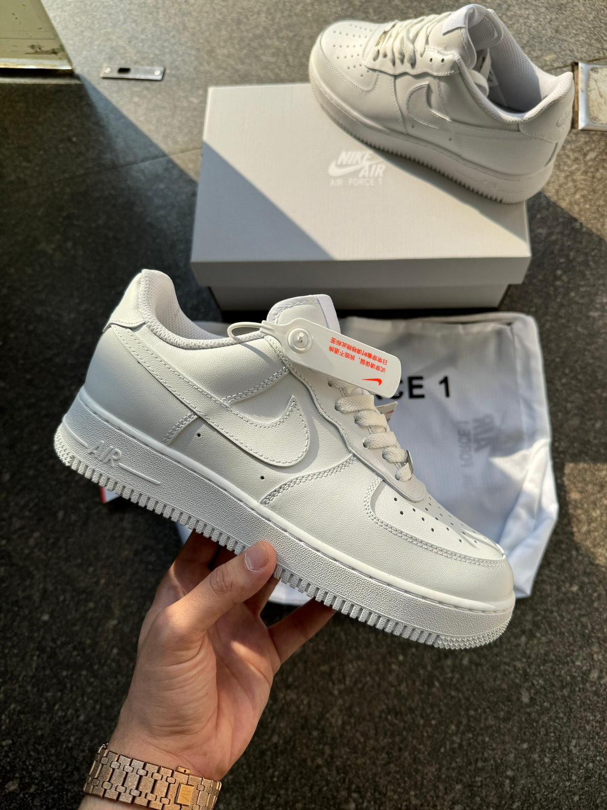 NIKE AIRFORCE 1 SEMI UA