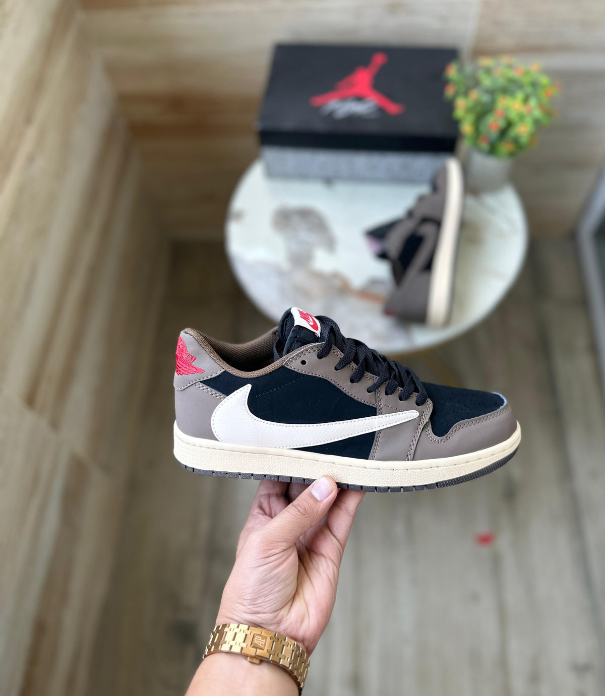 NIKE AIR JORDAN TRAVIS SCOTT LOW DARK MOCHA