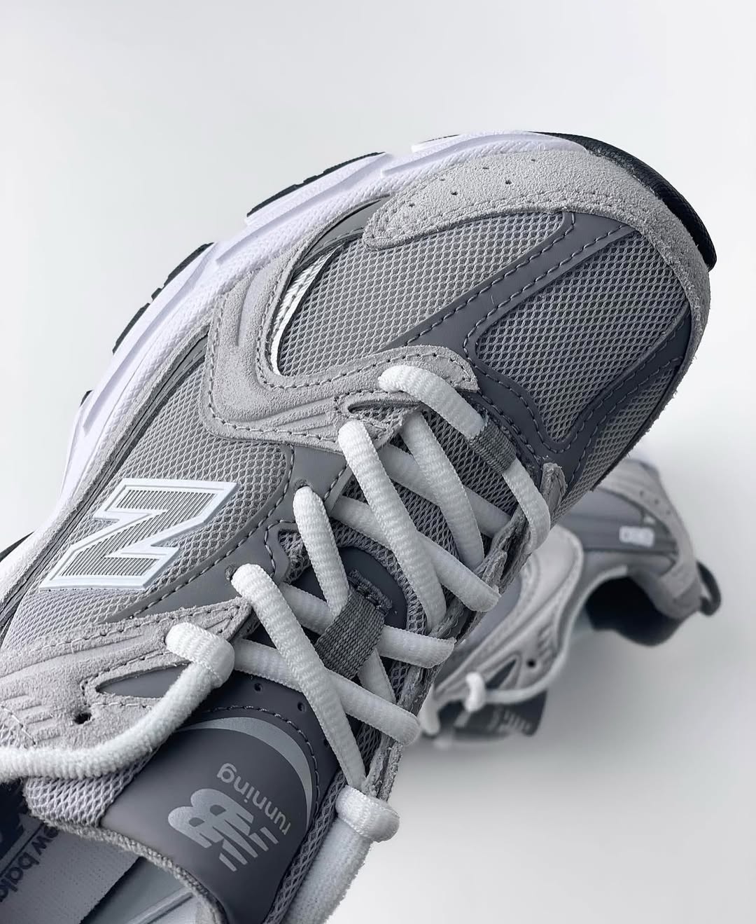 NEW BALANCE 530 RAIN CLOUD GREY