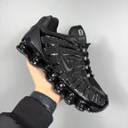 NIKE  AIRMAX SHOX TL TRIPPLE BLACK
