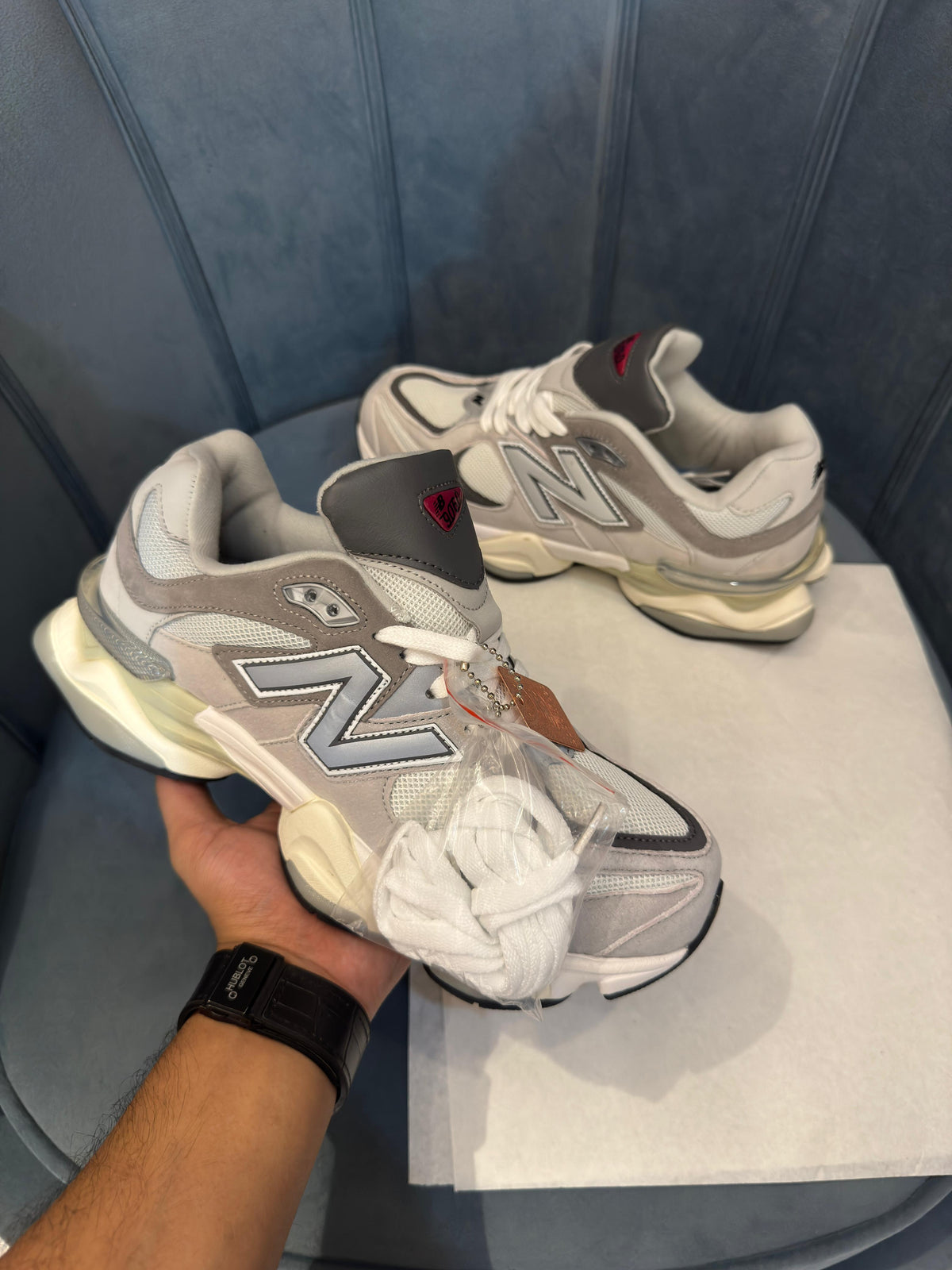 NEW BALANCE 9060 GREY