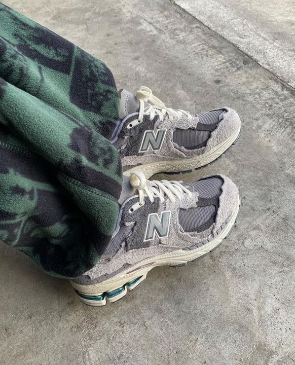 NEW BALANCE 2002R RAIN CLOUD