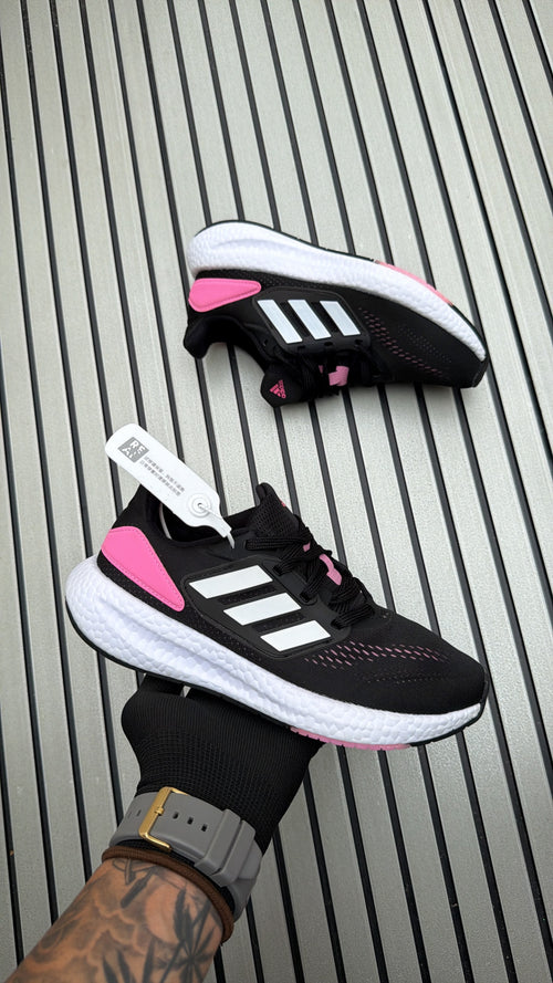 ADIDAS BOOST