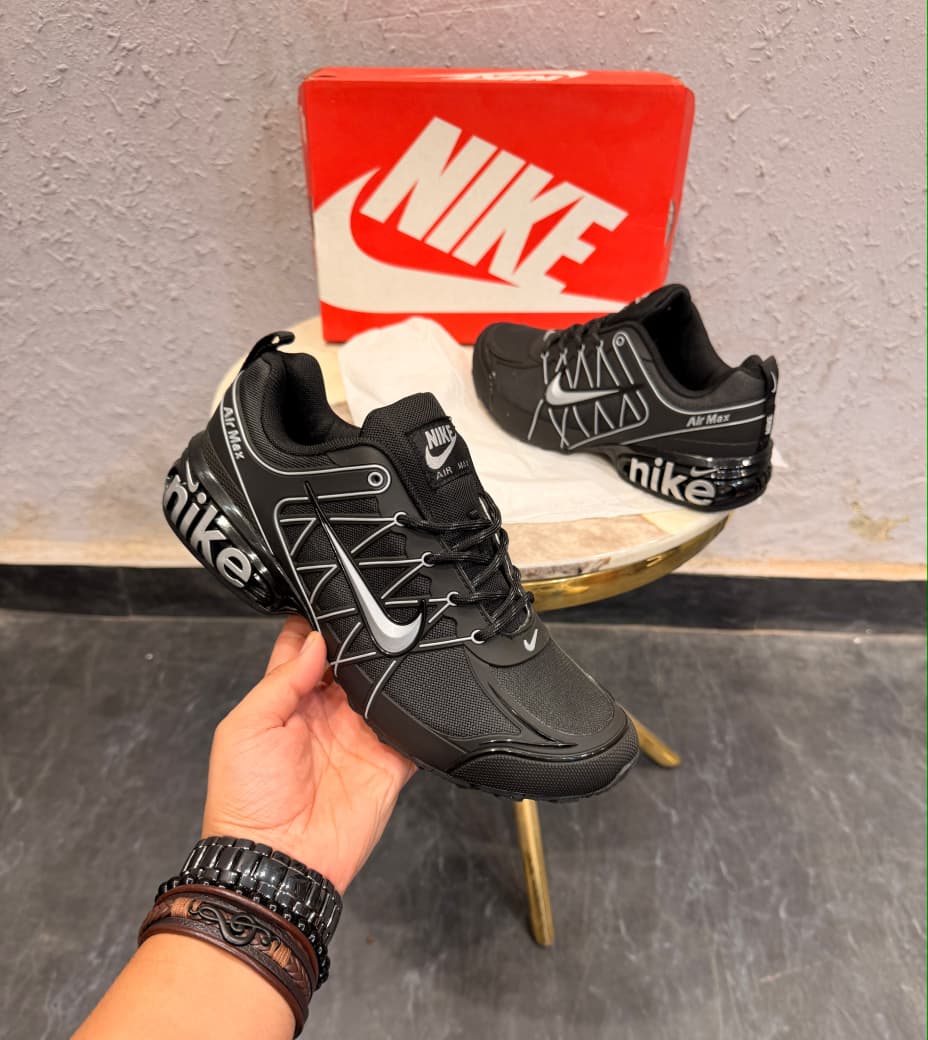 NIKE ULTRA AIRMAX 2026