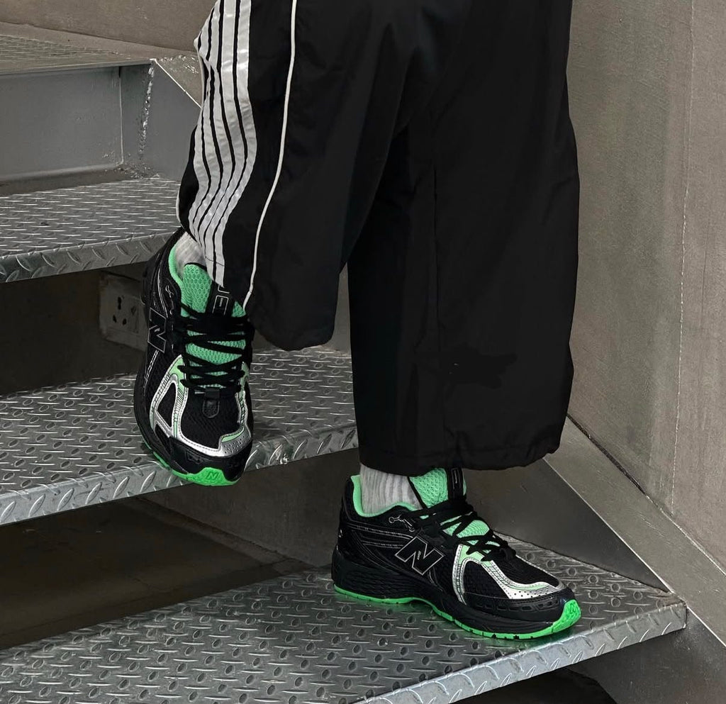 NEW BALANCE 1906 METALLIC GREEN
