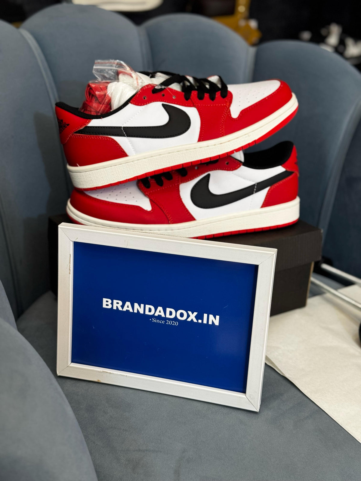 AIR JORDAN RETRO 1 LOW CHICAGO