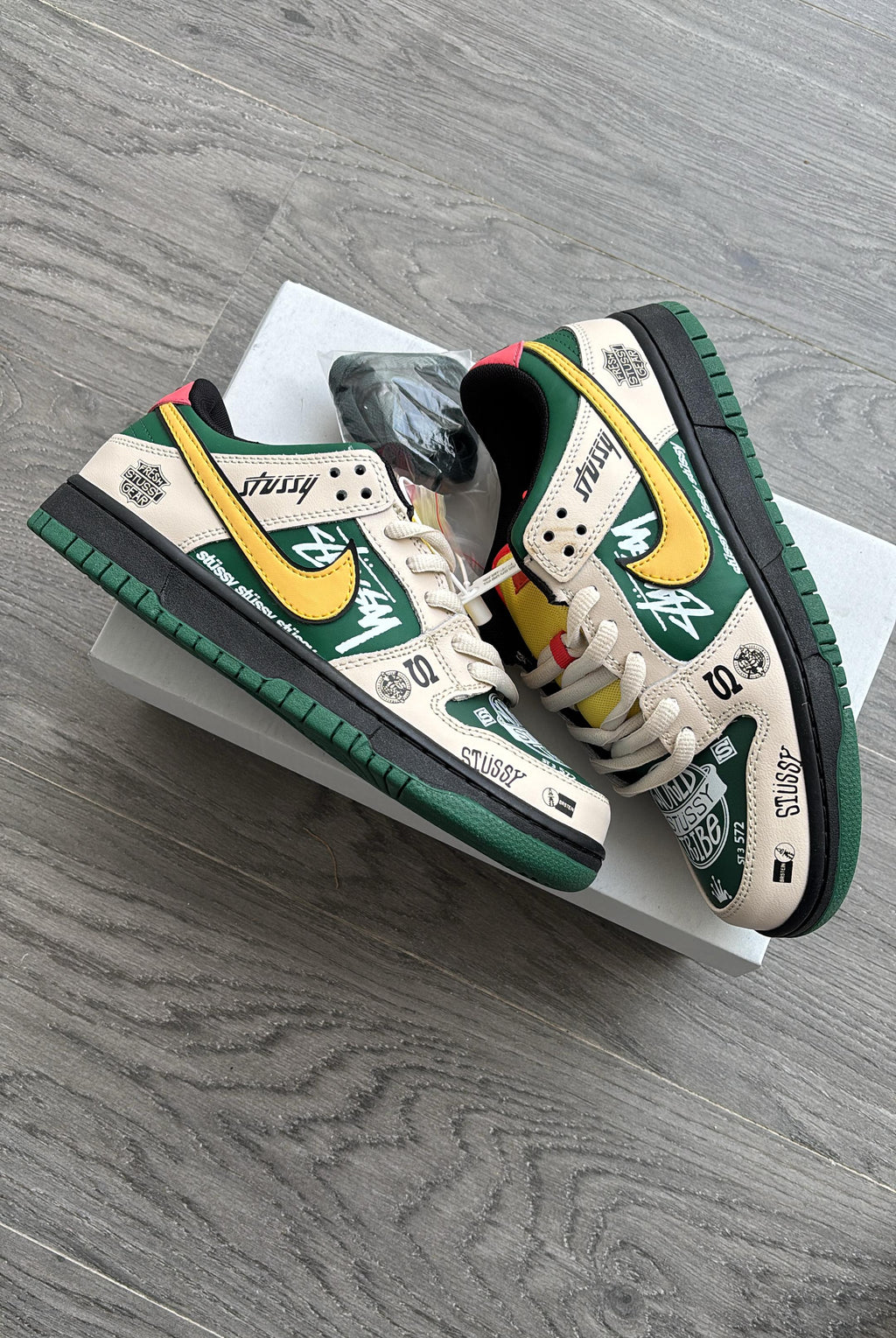 NIKE SB DUNK X STUSSY JUST DO IT
