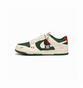 NIKE SB DUNK SUPREME X KAWS