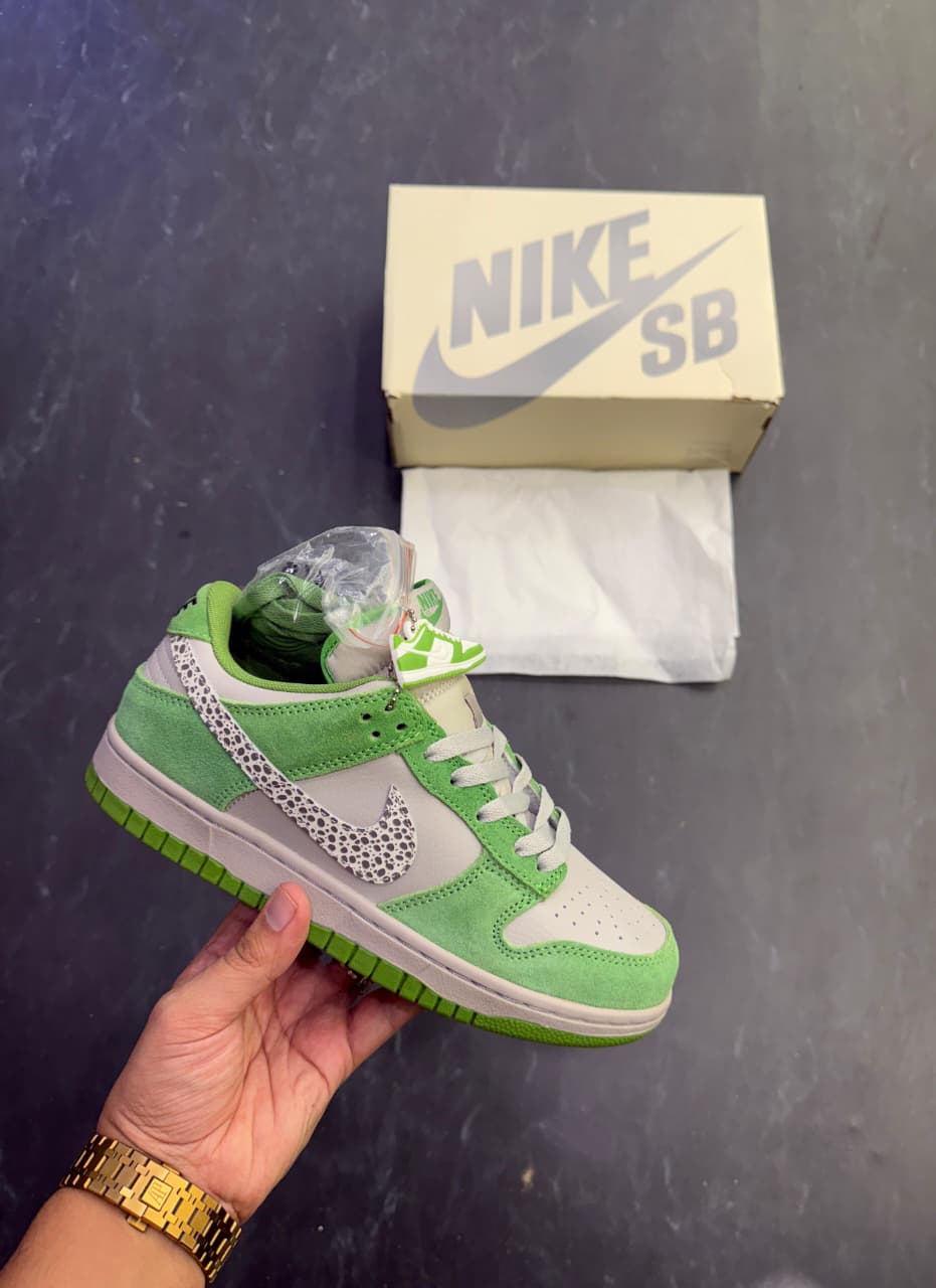 NIKE SB DUNK CHLOROPHYLL