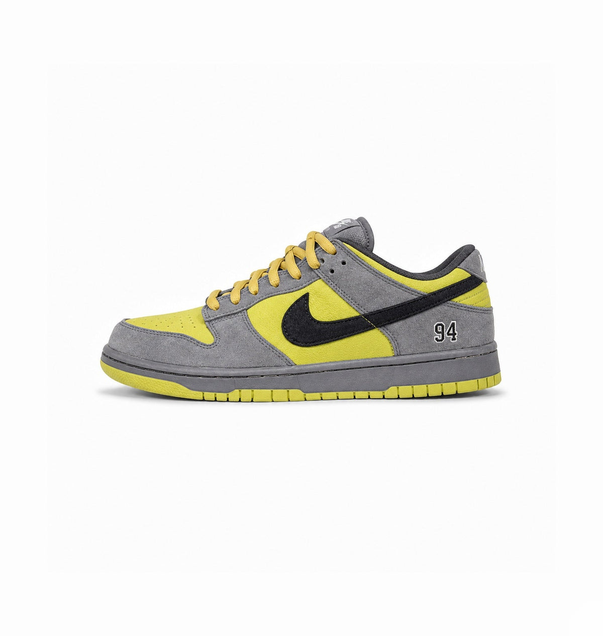NIKE SB  DUNK SUPREME 94 CAMPER GREEN 2025