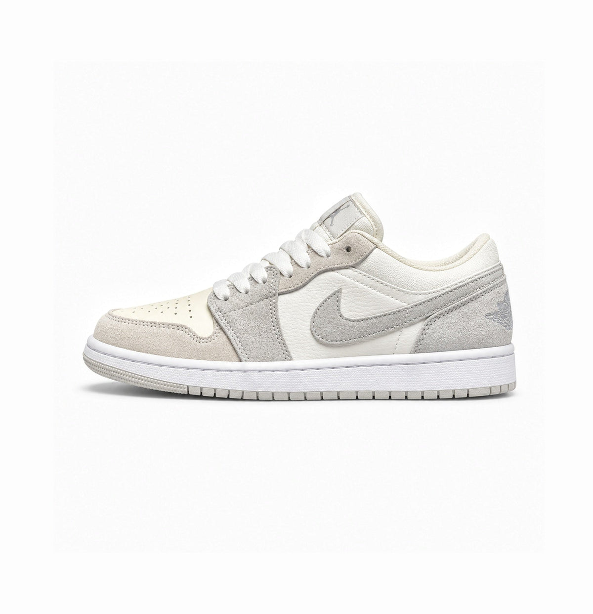 NIKE AIR JORDAN CUT LOW