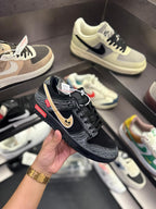 NIKE SB DUNK SUPREME ZEBRA 2025
